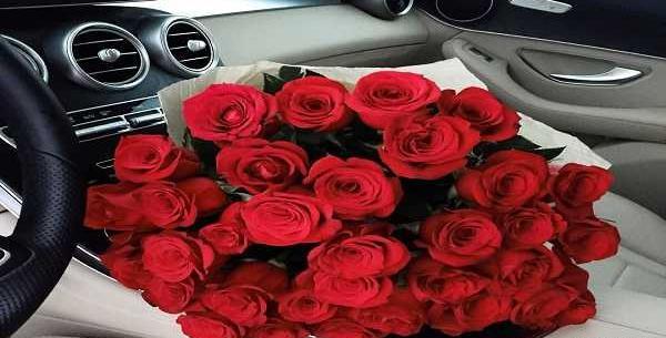 عکس دسته گل توی ماشین