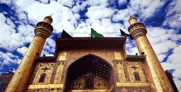 عکس امام علی که در خیبر را کند