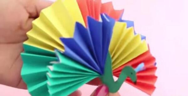 عکس طاووس کاردستی