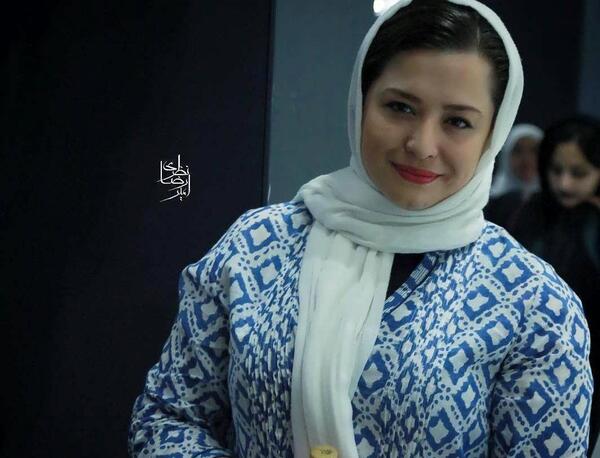 عکس با حجاب مهراوه شریفی نیا