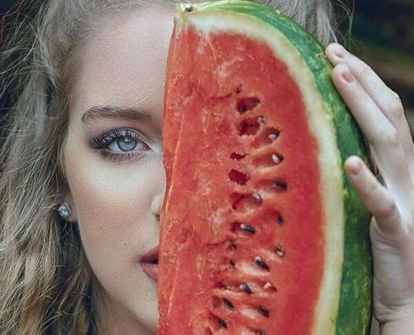 عکس پروفایل فانتزی یلدا