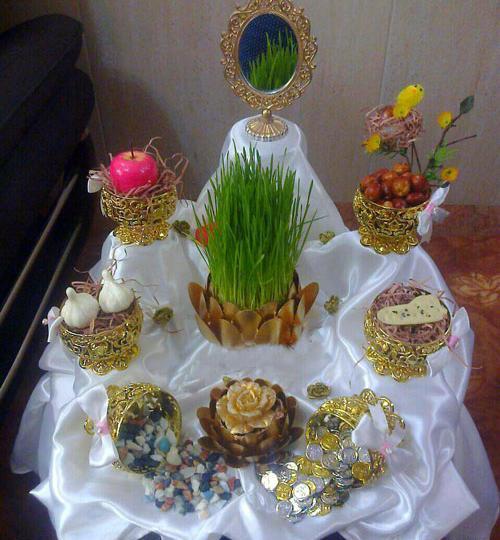عکس سفره هفت سین با ظروف یکبار مصرف