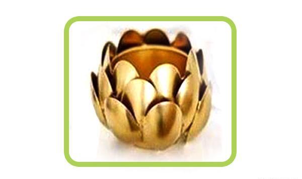 عکس سفره هفت سین با ظروف یکبار مصرف