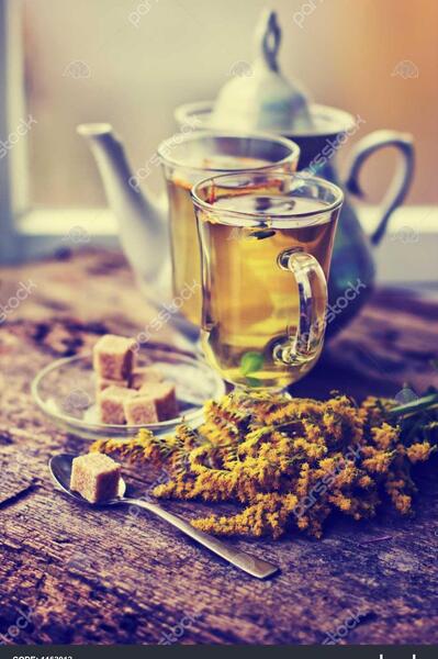 عکس چای و قوری در طبیعت