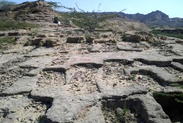 عکس جن در قبرستان