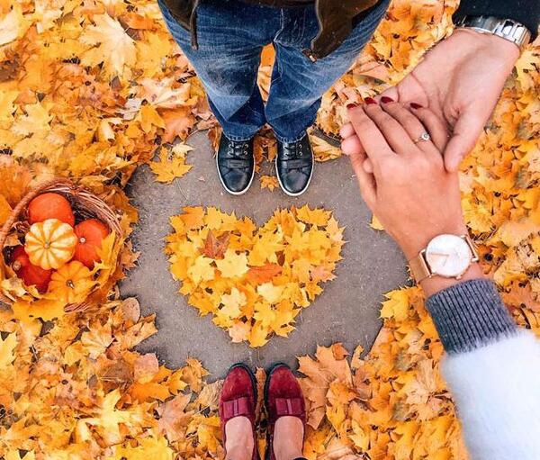 عکس عاشقانه دونفره پاییزی بدون متن