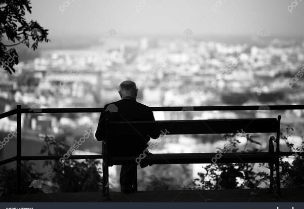 عکس تنهایی یک مرد