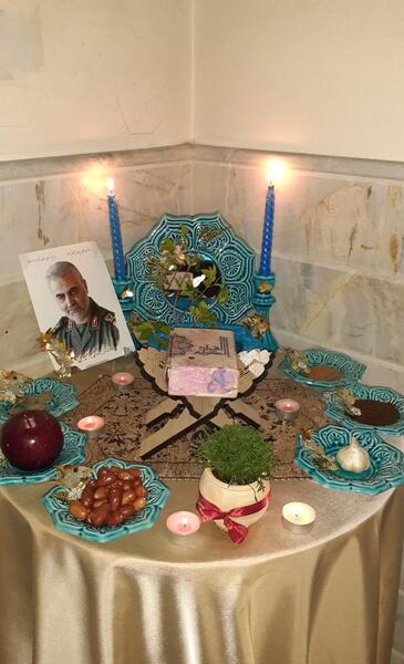عکس سفره هفت سین با عکس حاج قاسم سلیمانی
