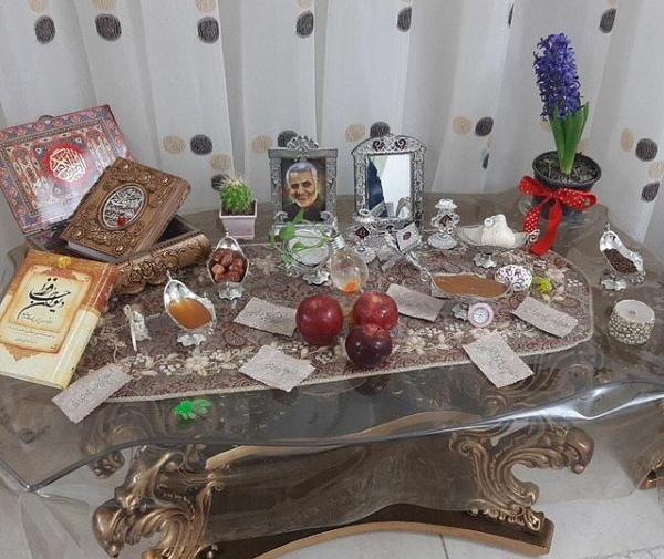 عکس سفره هفت سین با عکس حاج قاسم سلیمانی
