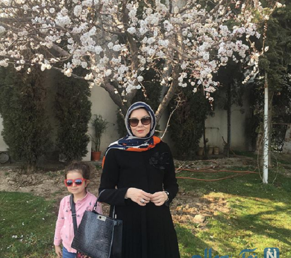 عکس ازاده نامداری و گندم