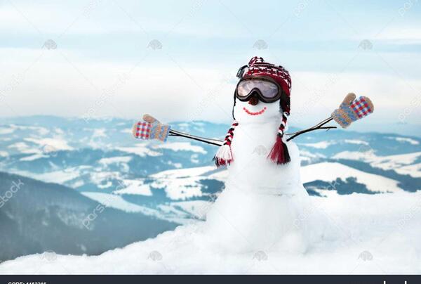 عکس آدم برفی با ماسک