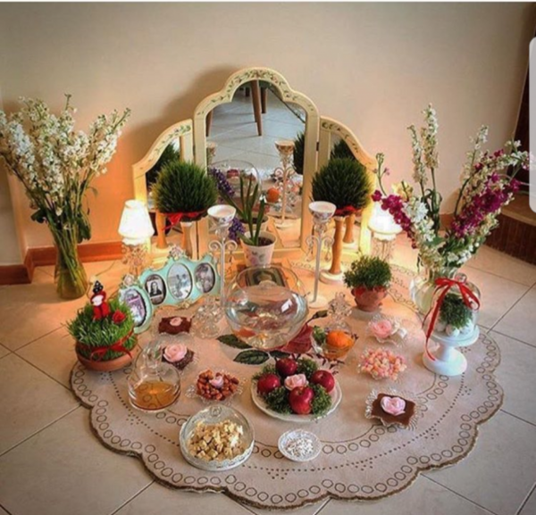 عکس سفره هفت سین با ظروف سفالی