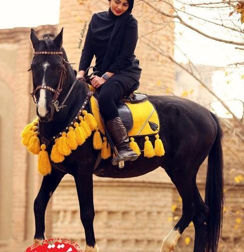 عکس اسب سوار