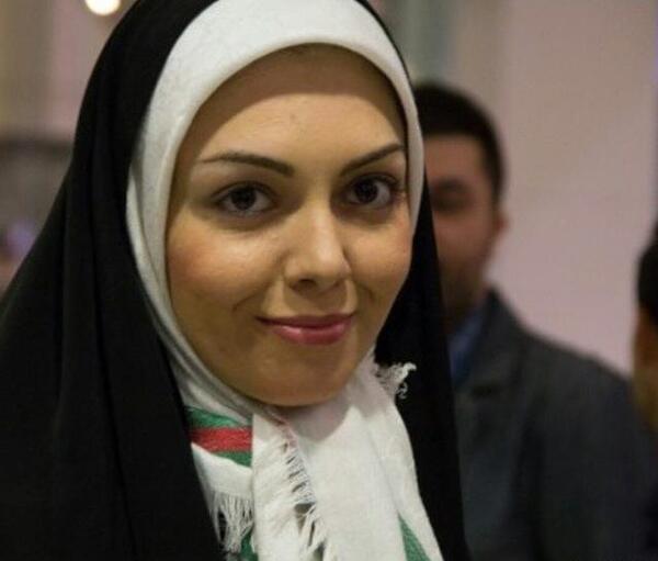عکس ازاده نامداری مجری تلویزیون